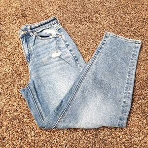 AMERICAN EAGLE Mom Straight Leg Jean Misses size 4 Regular